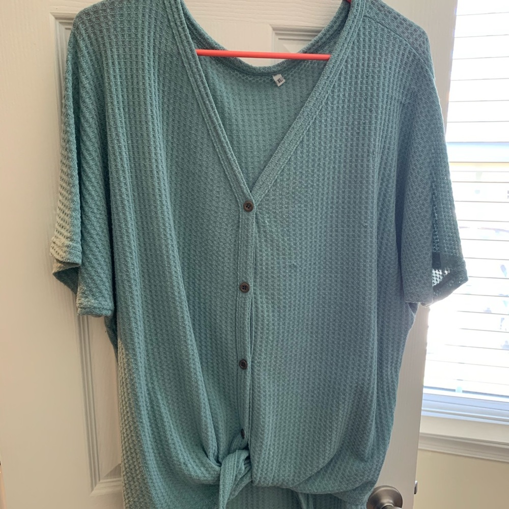 Tie front top